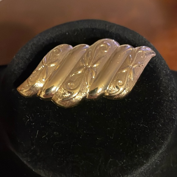 Gold Tone Scarf Slide On Accent Pin Decoration - Picture 1 of 5